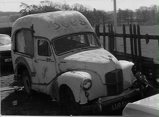 A40 Ice Cream Van - England (37K)